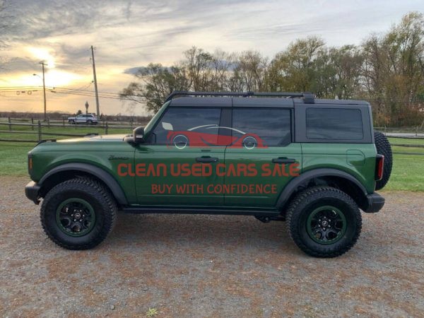 2022 Ford Bronco 4x4 Badlands Advanced 4dr SUV - Image 3